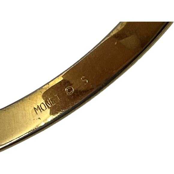 Vintage Monet Gold Tone Bangle Bracelet Classic Simple Round Minimalist 80s - Picture 7 of 7